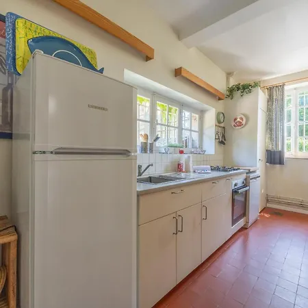 La Rabouillere - House In Omaha Commes