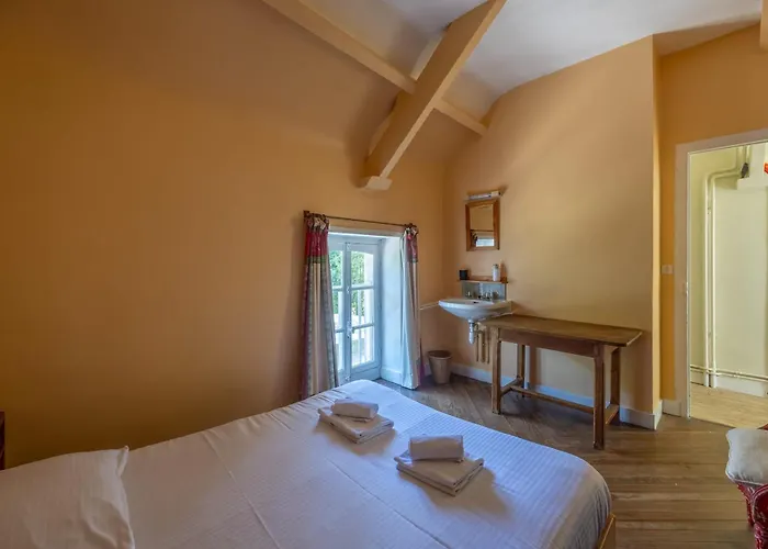 La Rabouillere - House In Omaha Commes